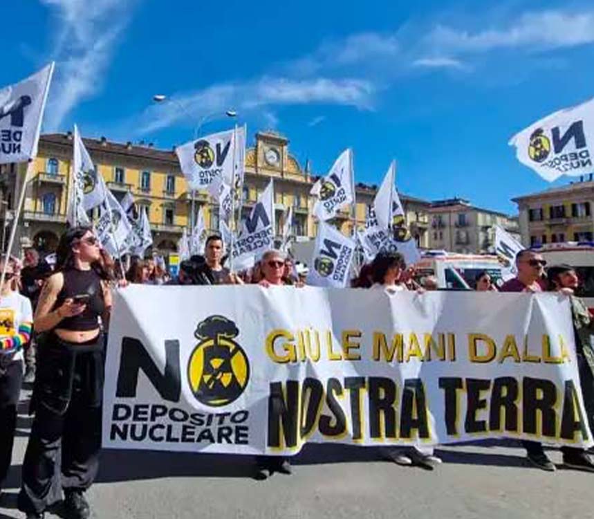 Alessandria: più di 2 mila persone in corteo per dire NO al Deposito&nbsp;Nucleare