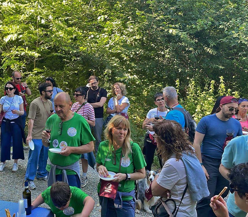 “Wine Walking” 2025 un viaggio tra gusto, natura e tradizione in&nbsp;Golosaria